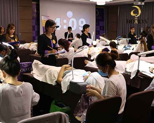 thi tốt nghiệp chứng chỉ  AES Singapore