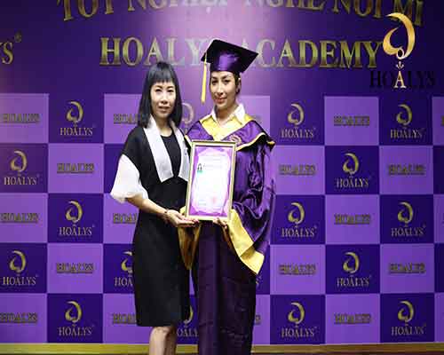 Nhận chứng chỉ nghề