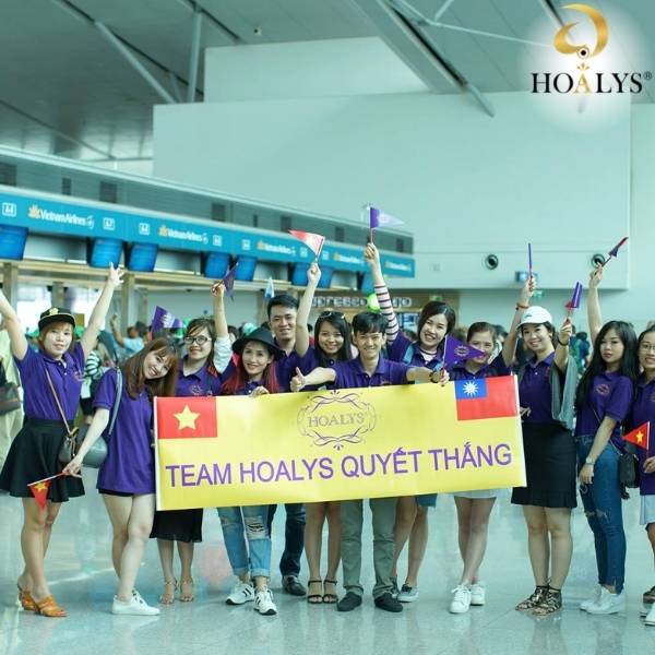 đoàn Hoalys tham dự cuộc thi nối mi chuyên nghiệp bpc singapore